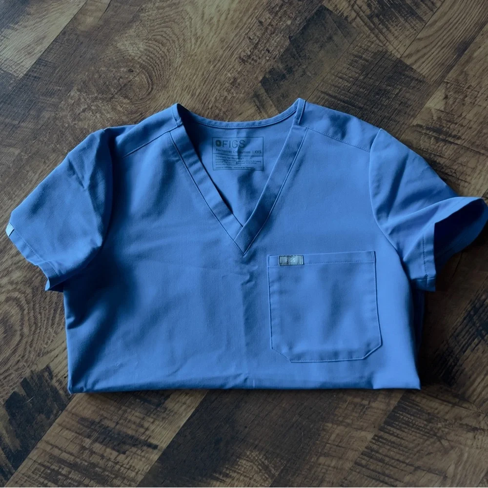 FIGS SCRUB TOP - Picture 3 of 4